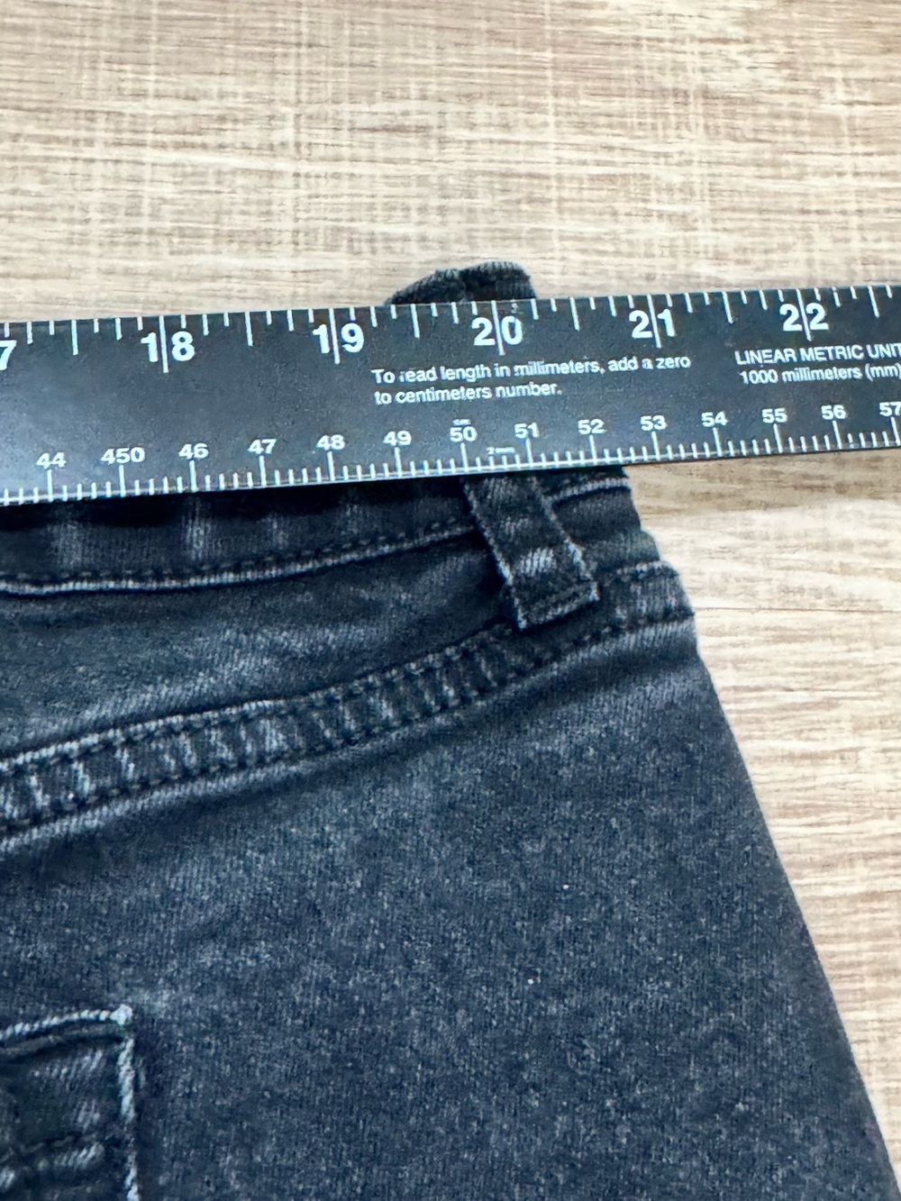 Torrid Mid Rise Denim Shorts Black Frayed Hem Size 20 - Picture 5 of 6